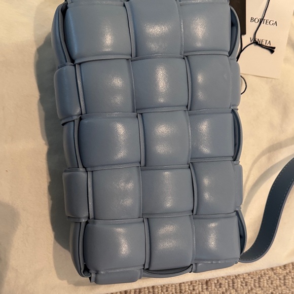 Bottega Veneta Cassette bag. Light Blue Padded Shoulder Bag - Picture 9 of 10